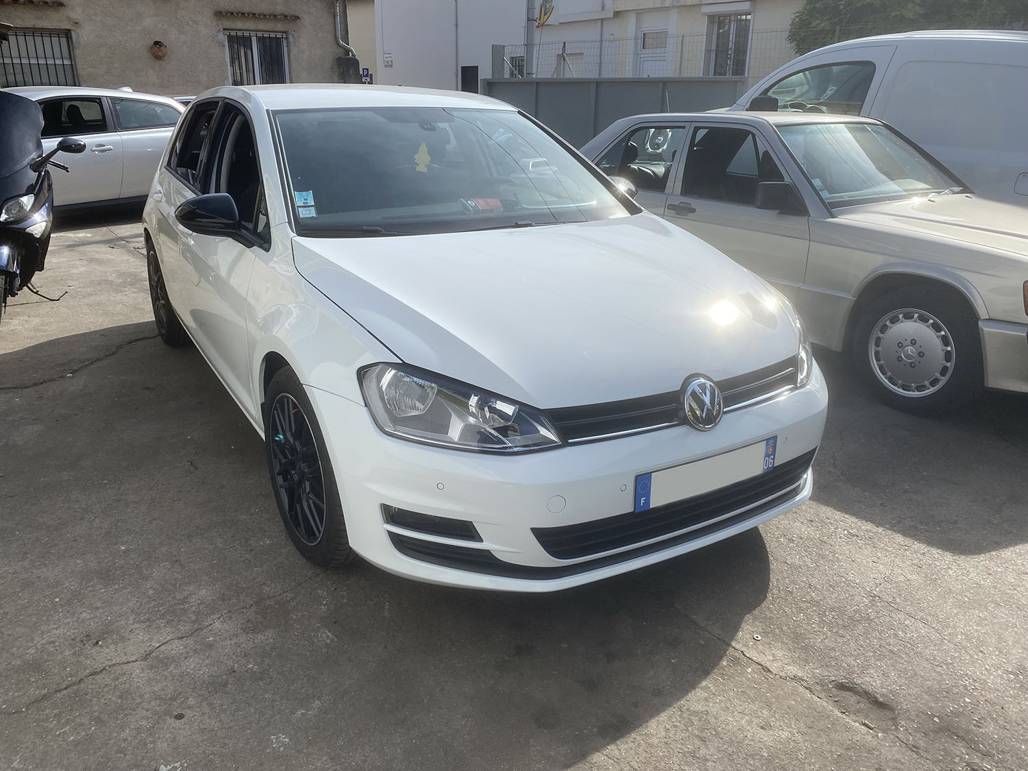 voiture hybride cannes-garage-cannes-carrosserie-antibes-reparation-de-voitures-saint laurent-du-var-mecanicien-fayence-voitures-d-occasion-montauroux-garagiste-nice